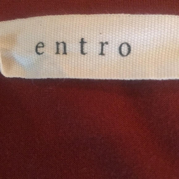 entro top in a beautiful shade of maroon - Picture 6 of 7
